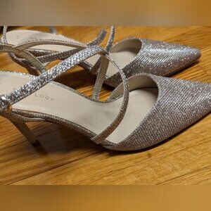 New Look dressy gold glitter heels. Never worn.